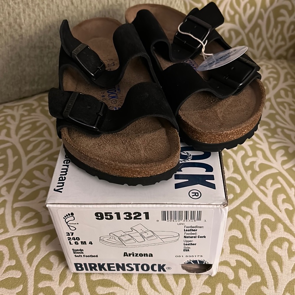 NIB Birkenstock Arizona Black
